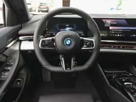 BMW i5 (2026) thumbnail 3