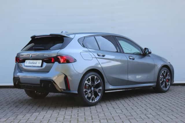 BMW 1-Serie (2026) thumbnail 2