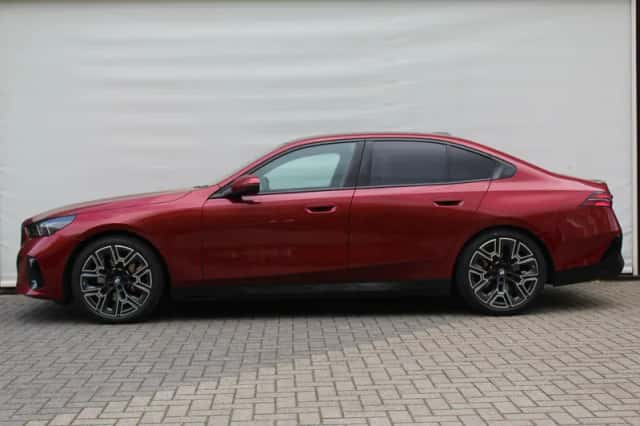 BMW 5-Serie (2025) thumbnail 2