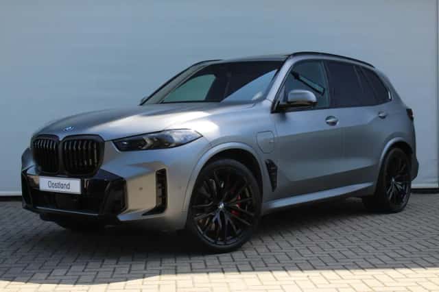 BMW X5 (2026) thumbnail 1
