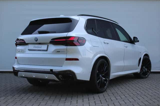 BMW X5 (2026) thumbnail 2