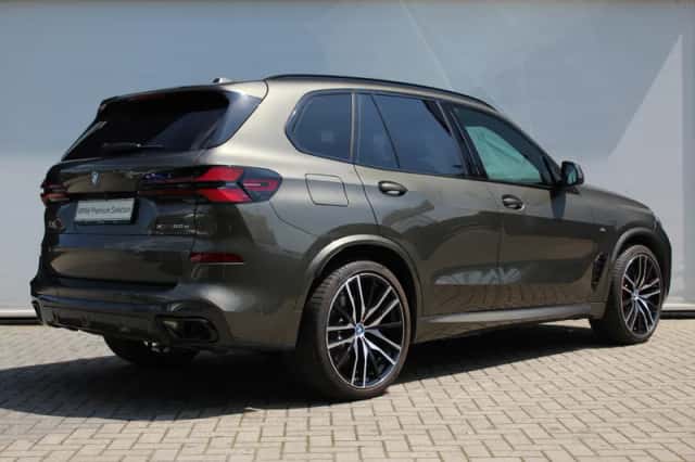 BMW X5 (2026) thumbnail 2