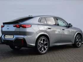 BMW iX2 (2026) thumbnail 2