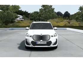 BMW iX1 (2026) thumbnail 3