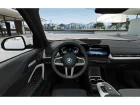 BMW iX1 (2026) thumbnail 7