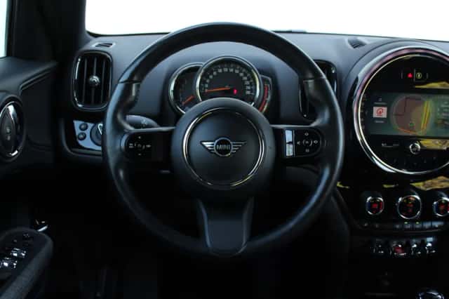 MINI Countryman (2021) thumbnail 4