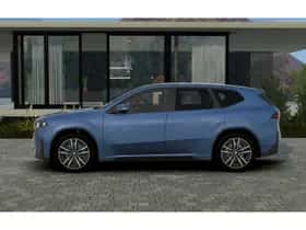 BMW iX3 (2026) thumbnail 5