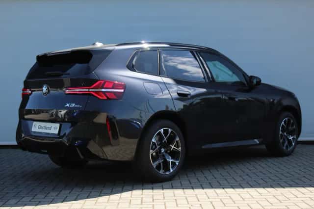 BMW X3 (2026) thumbnail 2