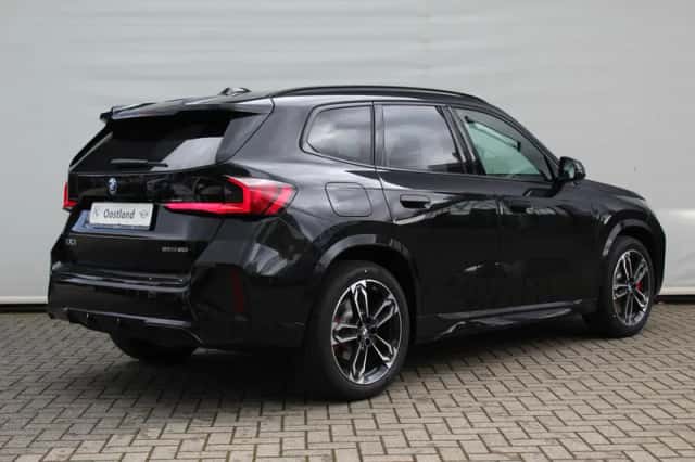 BMW iX1 (2026) thumbnail 5