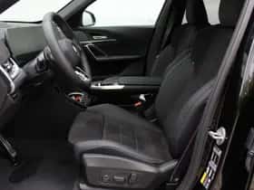 BMW iX1 (2026) thumbnail 7
