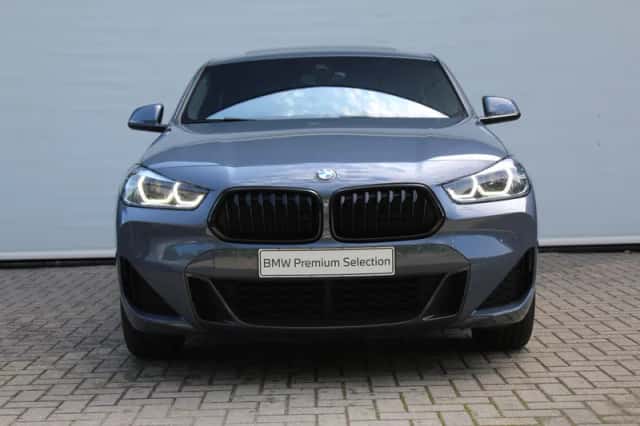 BMW X2 (2021) thumbnail 5