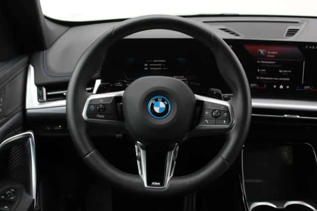 BMW X1 (2025) thumbnail 4
