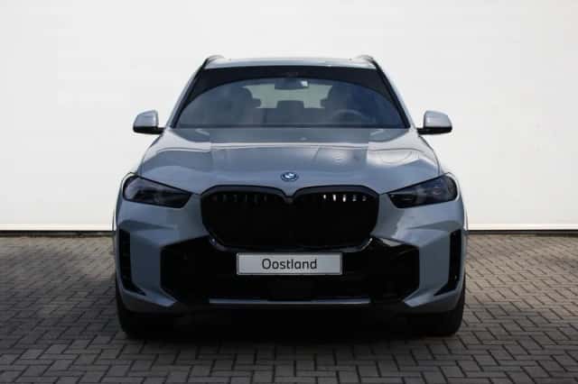 BMW X5 (2026) thumbnail 2