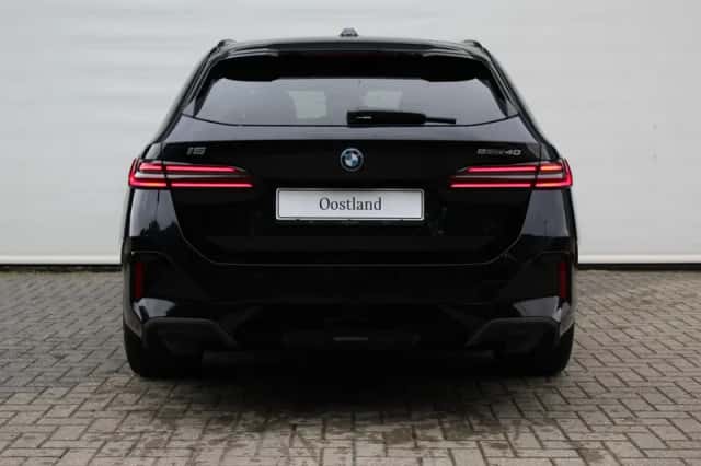 BMW i5 (2026) thumbnail 5