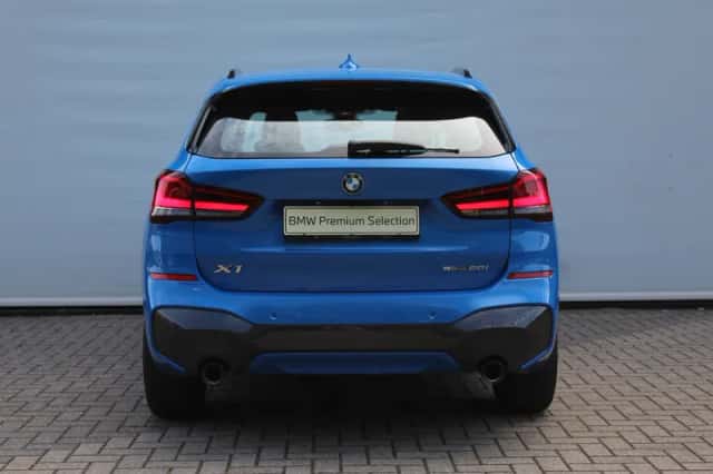 BMW X1 (2022) thumbnail 6