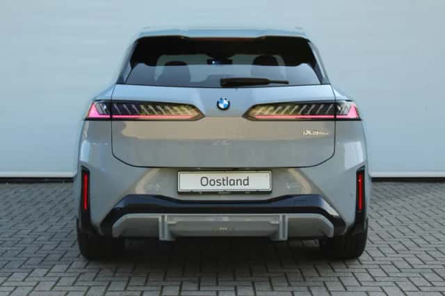 BMW iX3 (2026) thumbnail 6