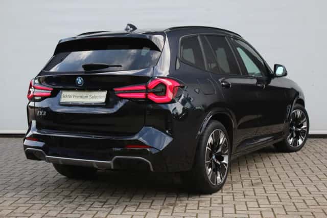 BMW iX3 (2022) thumbnail 4