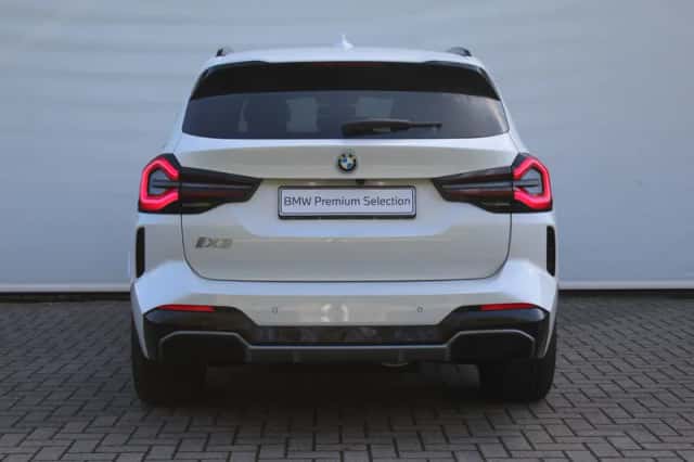 BMW iX3 (2024) thumbnail 6