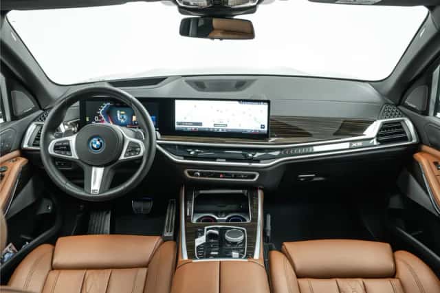BMW X5 (2024) thumbnail 4