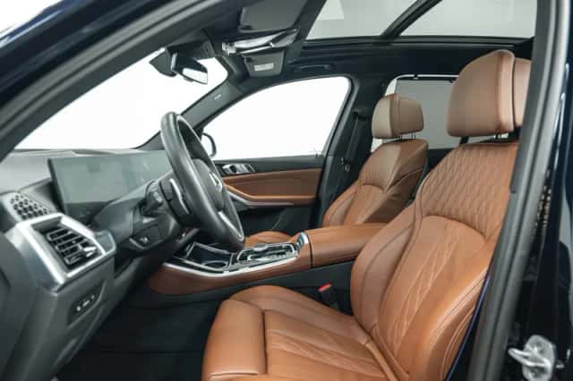BMW X5 (2024) thumbnail 5