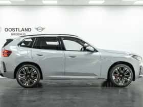 BMW X3 (2024) thumbnail 2