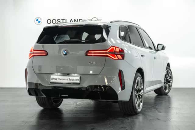 BMW X3 (2024) thumbnail 3