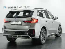 BMW X1 (2024) thumbnail 3
