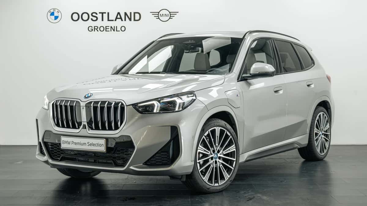 BMW X1 (2025) — foto 1