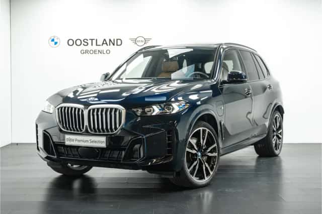 BMW X5 (2025) thumbnail 1