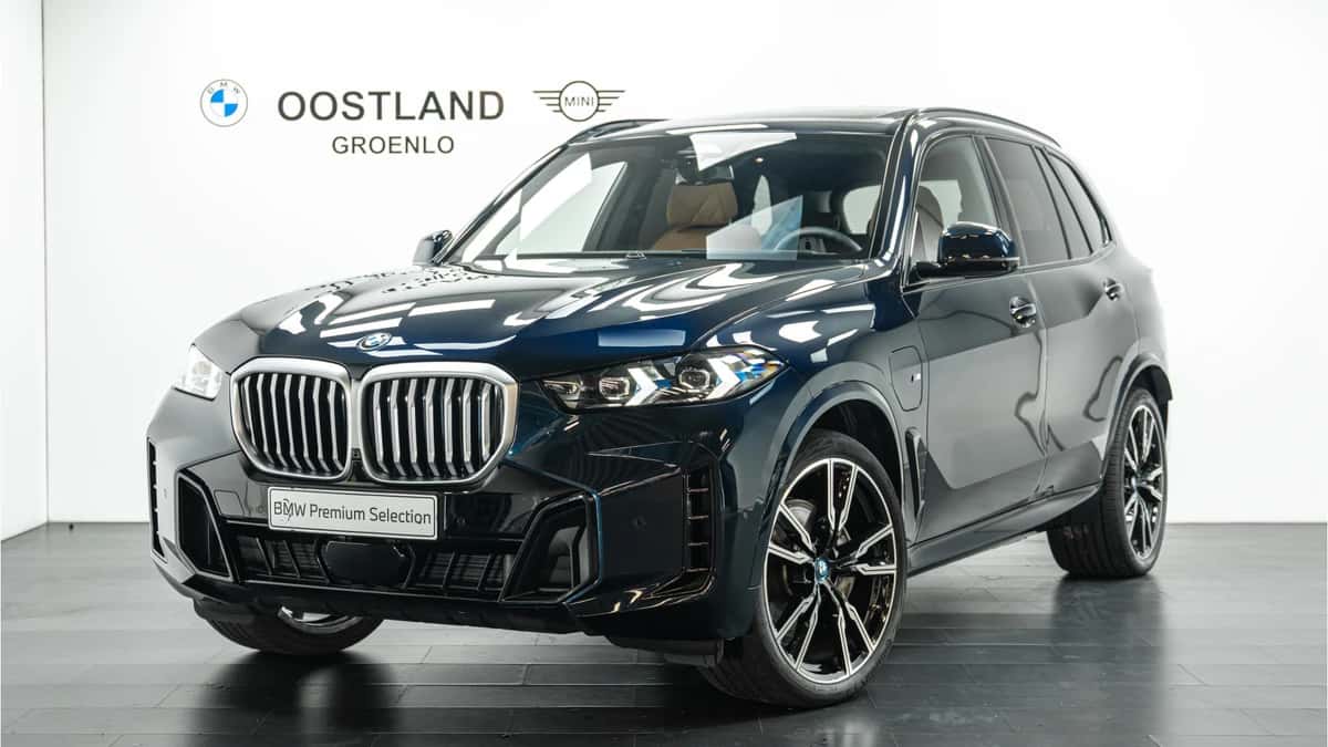 BMW X5 (2025) — foto 1