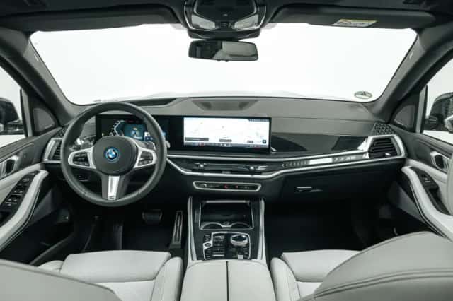 BMW X5 (2025) thumbnail 5