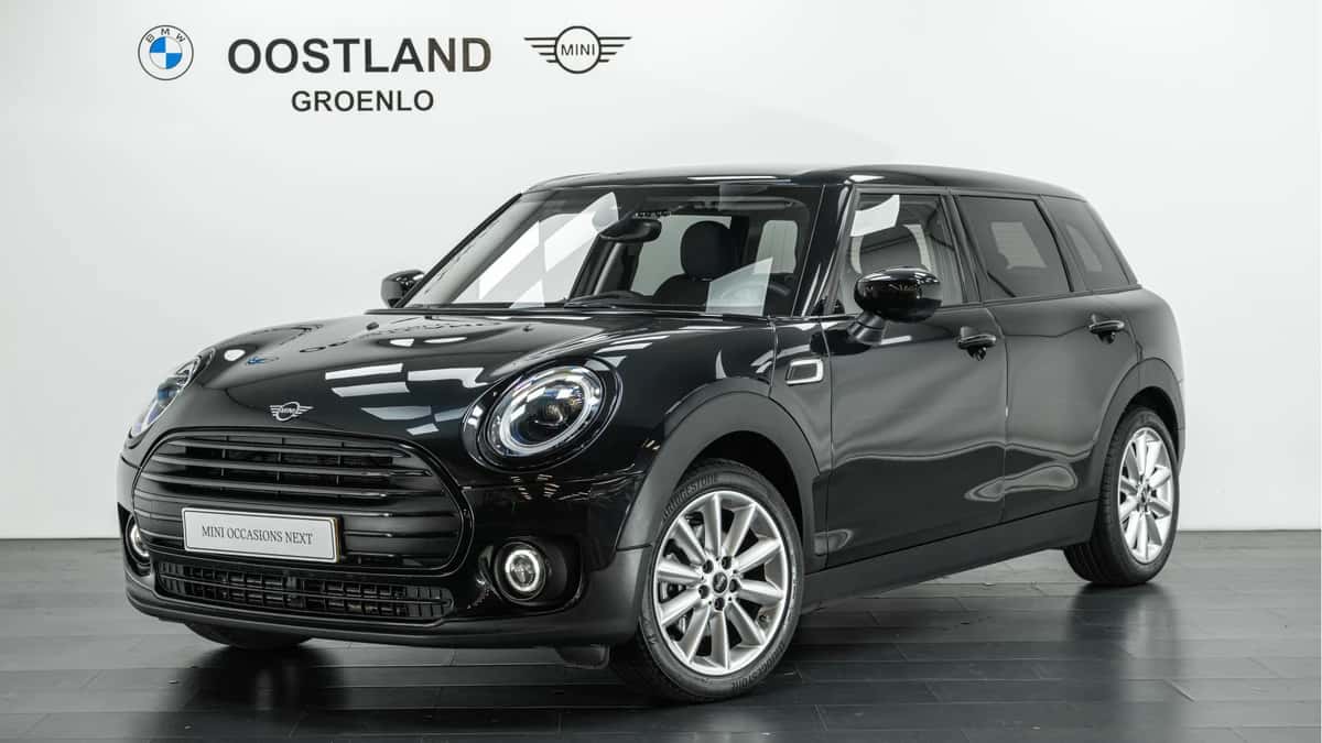 MINI Clubman (2023) — foto 1