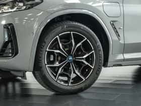 BMW X3 (2024) thumbnail 8