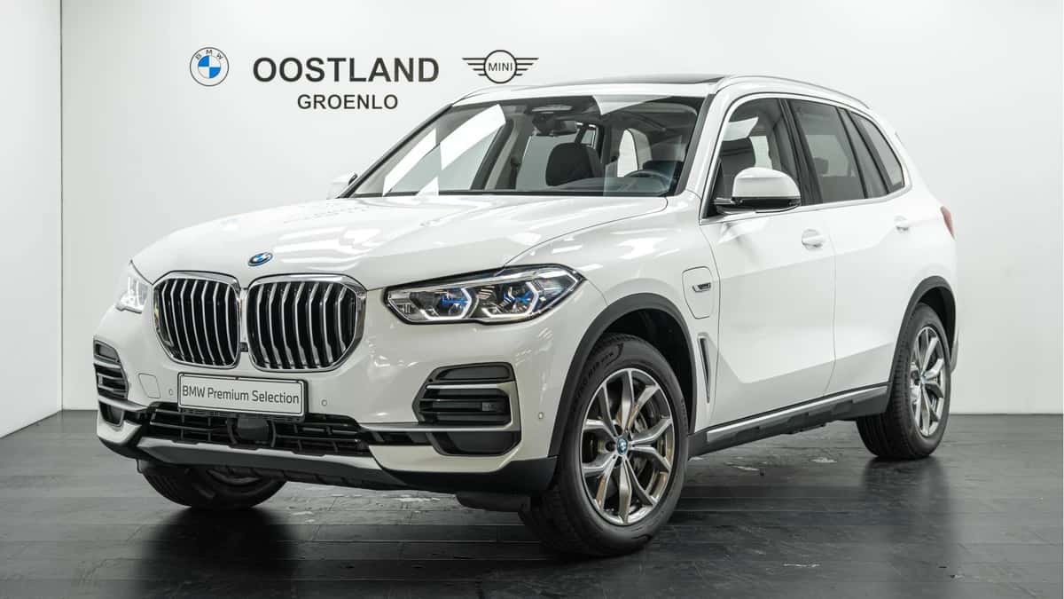BMW X5 (2023) — foto 1