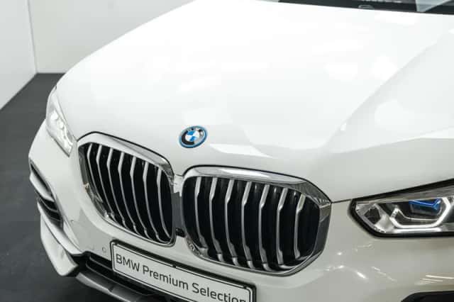 BMW X5 (2023) thumbnail 6