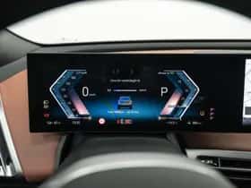 BMW iX (2025) thumbnail 12
