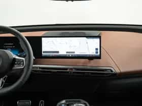 BMW iX (2025) thumbnail 33