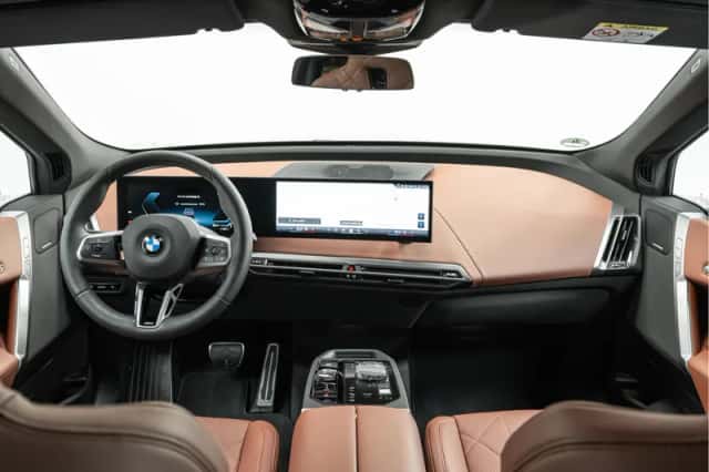 BMW iX (2025) thumbnail 5