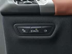 BMW iX (2025) thumbnail 46