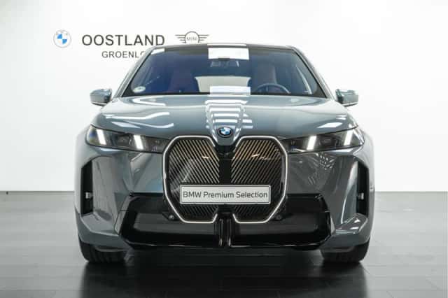 BMW iX (2025) thumbnail 6