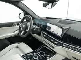 BMW X5 (2025) thumbnail 12