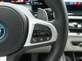 BMW X5 (2025) thumbnail 44