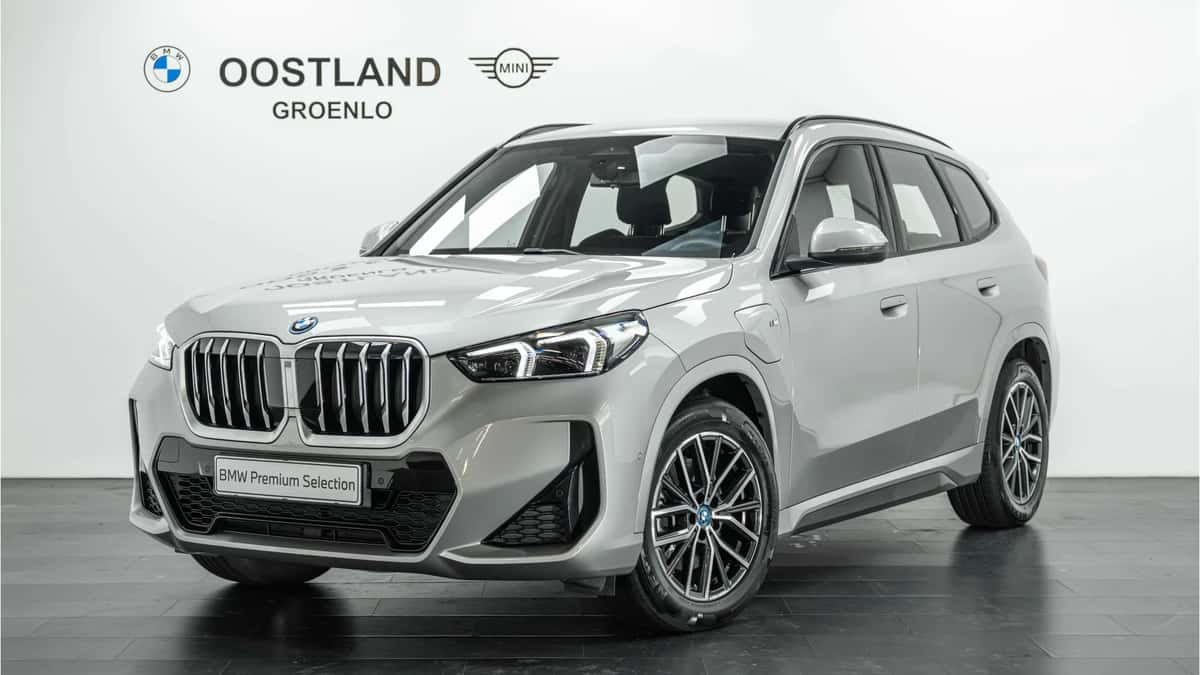 BMW X1 (2025) — foto 1