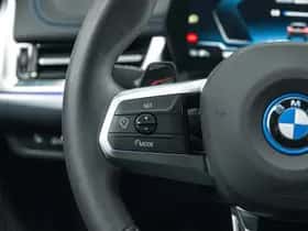 BMW iX1 (2025) thumbnail 14