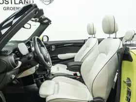 MINI Cabrio (2023) thumbnail 11