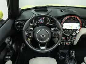 MINI Cabrio (2023) thumbnail 18