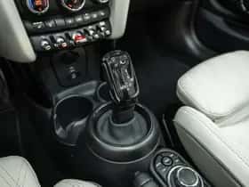 MINI Cabrio (2023) thumbnail 29