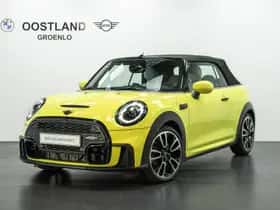 MINI Cabrio (2023) thumbnail 35
