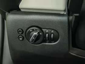 MINI Cabrio (2023) thumbnail 48