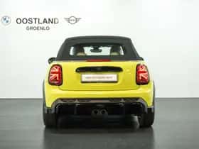 MINI Cabrio (2023) thumbnail 50